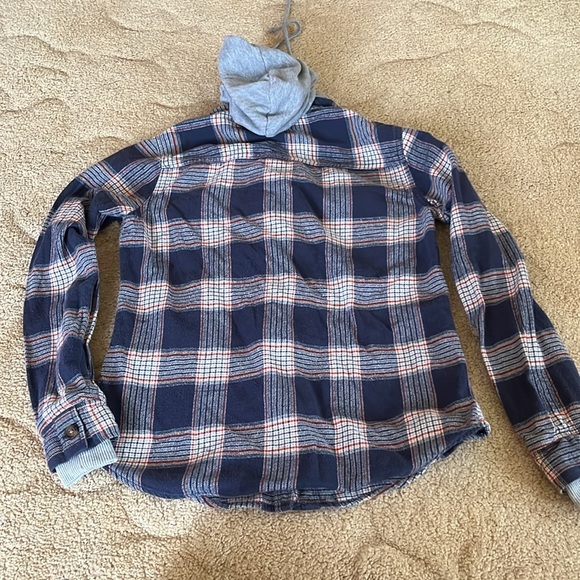 Hollister women size small zip up flannel with hood colors red and navy - Picture 8 of 9